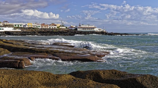 Море волнуется раз