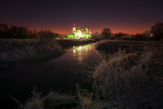 Морозное октябрьское... Перед рассветом...