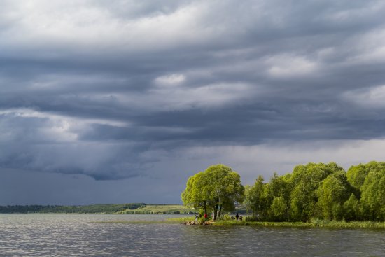 Гроза над Плещеевым озером