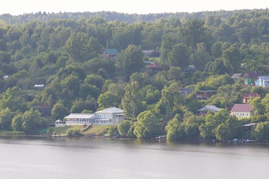 На берегу Волги